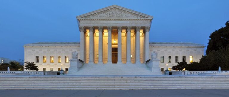 EEUU:  Corte Suprema dicta que no imponer restricciones a cultos religiosos en casas