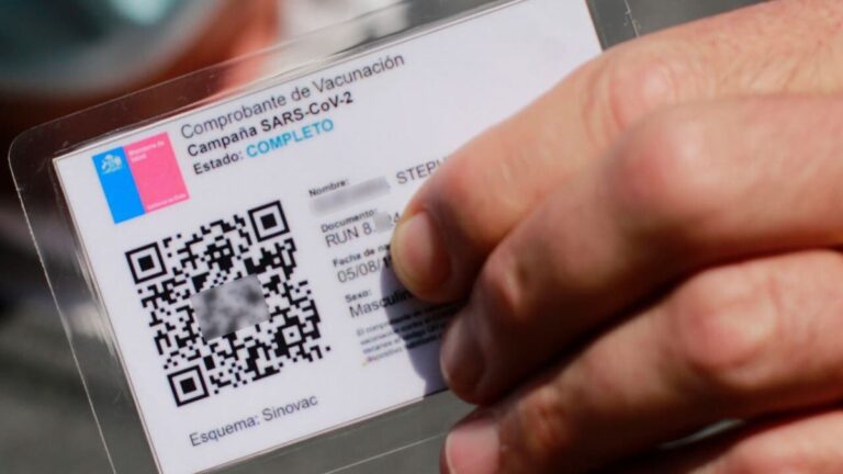 Chile: Pasaporte de movilidad será OBLIGATORIO en mayores de 12 años para poder transitar en transporte público, incluyendo buses y aviones.