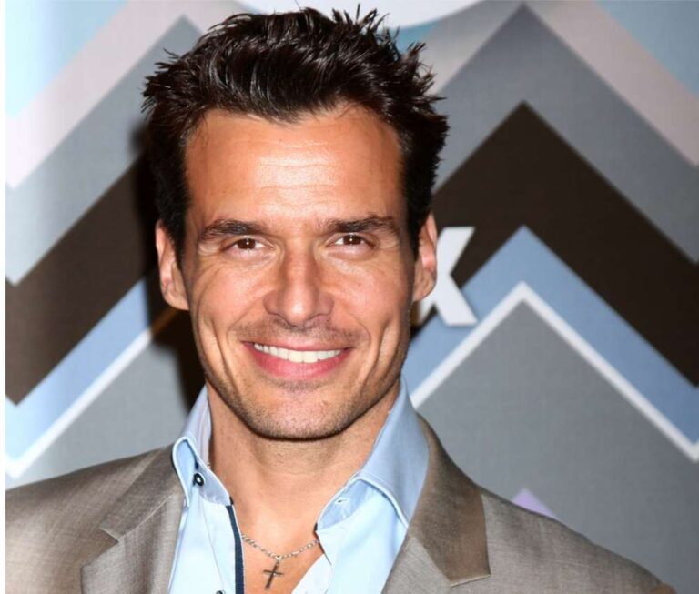 El actor de Dios no está muerto Antonio Sabato Jr. alienta a los cristianos a confiar en Cristo en medio de las amenazas a la libertad religiosa