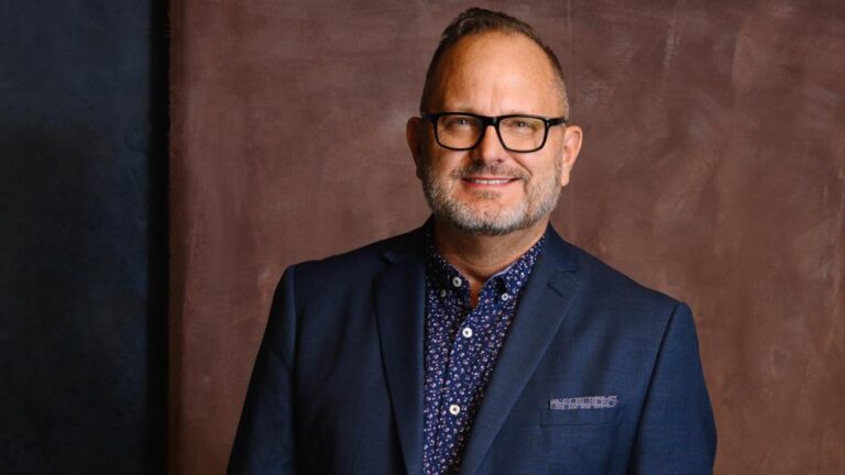 Venció  – Marcos Witt Letra (Video en Vivo)